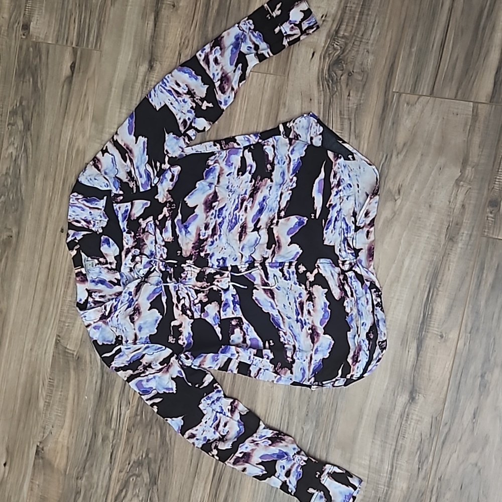 Patterned Top Drawstring At Front - image 1